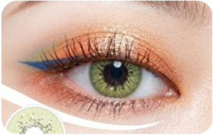 Los lentes Ambaer ofrecen un tono ámbar radiante. Su diseño de nueva colección crea una mirada clara, cálida y natural para lucir bella en todo momento.